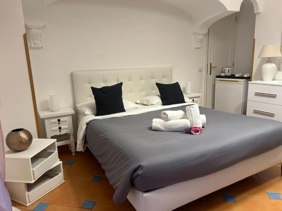 Panoramic Villa In Amalfi Extérieur photo